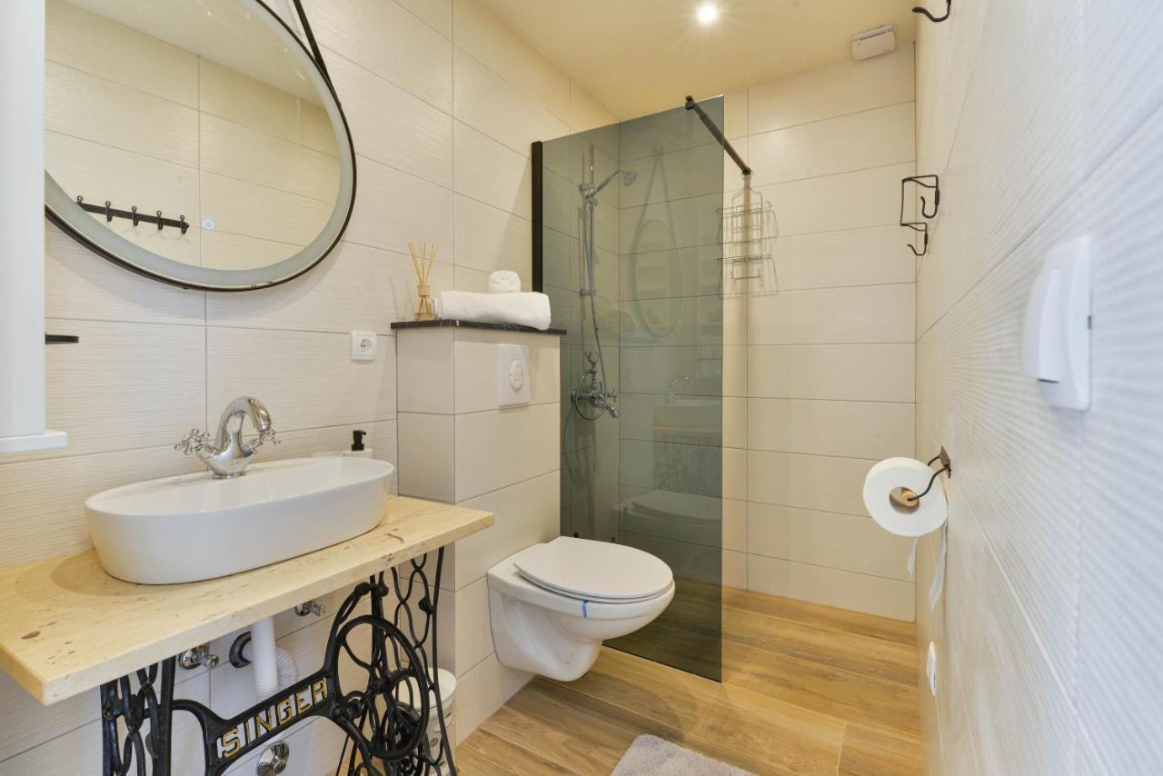 Modern Rustic Villa Kate Benkovac Kültér fotó