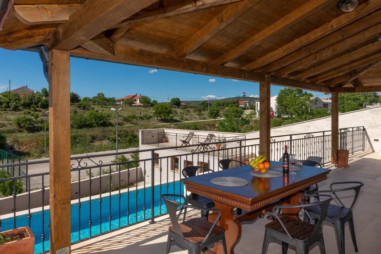 Modern Rustic Villa Kate Benkovac Kültér fotó